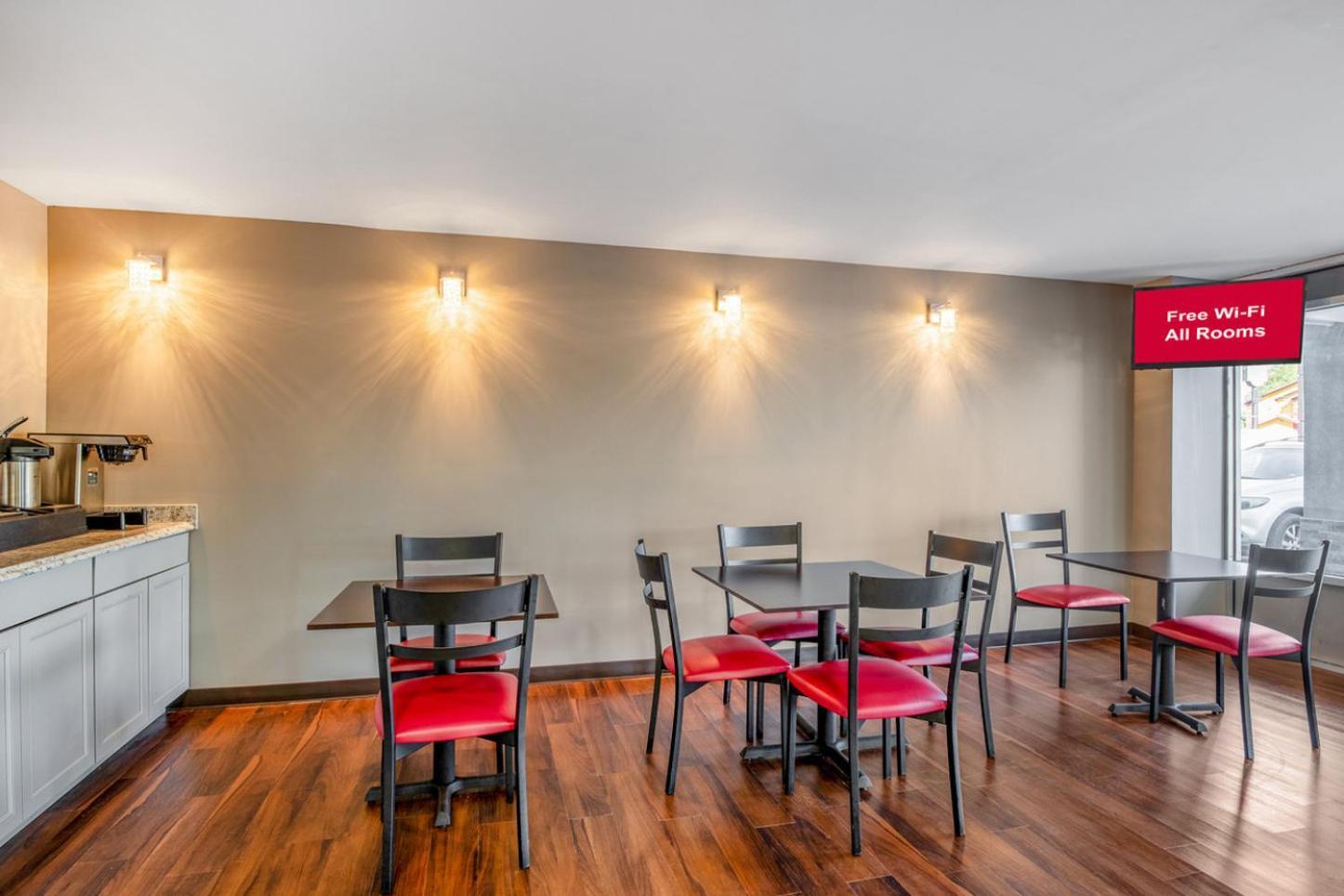 Red Roof Inn Richmond - Airport サンドストン エクステリア 写真